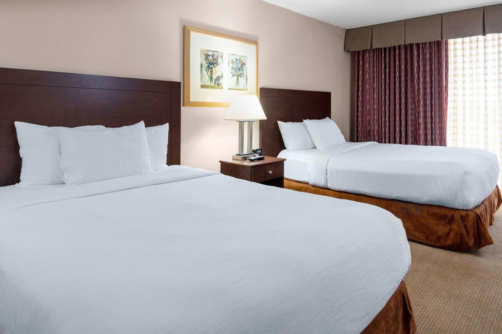 Embassy Suites By Hilton Kansas City Plaza Esterno foto