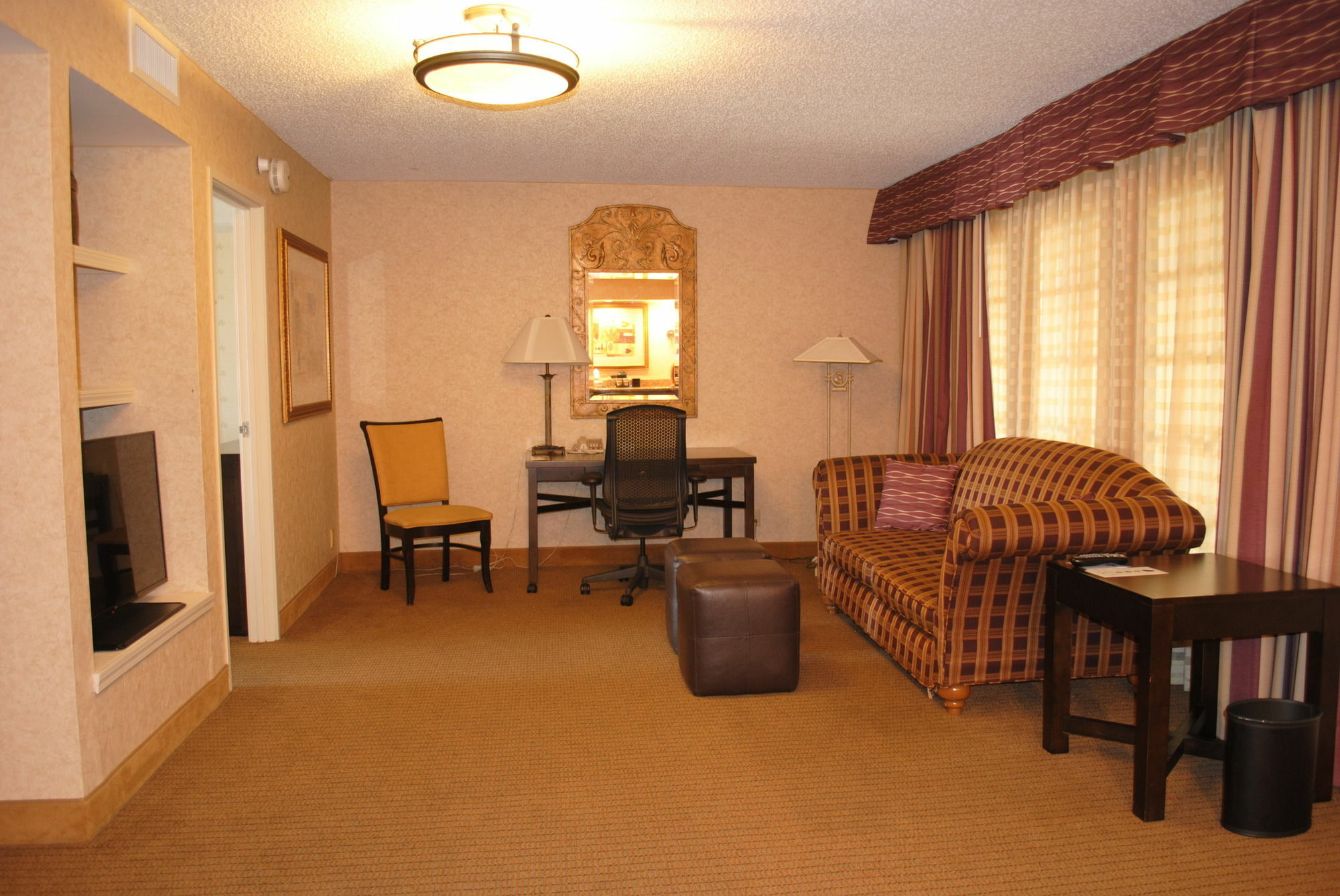 Embassy Suites By Hilton Kansas City Plaza Esterno foto