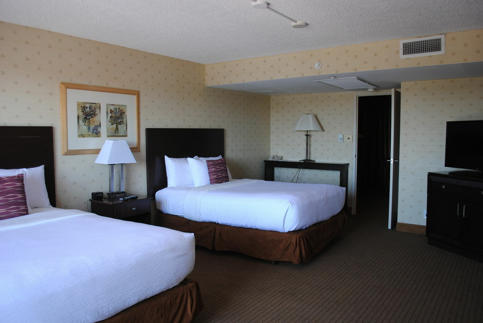 Embassy Suites By Hilton Kansas City Plaza Esterno foto